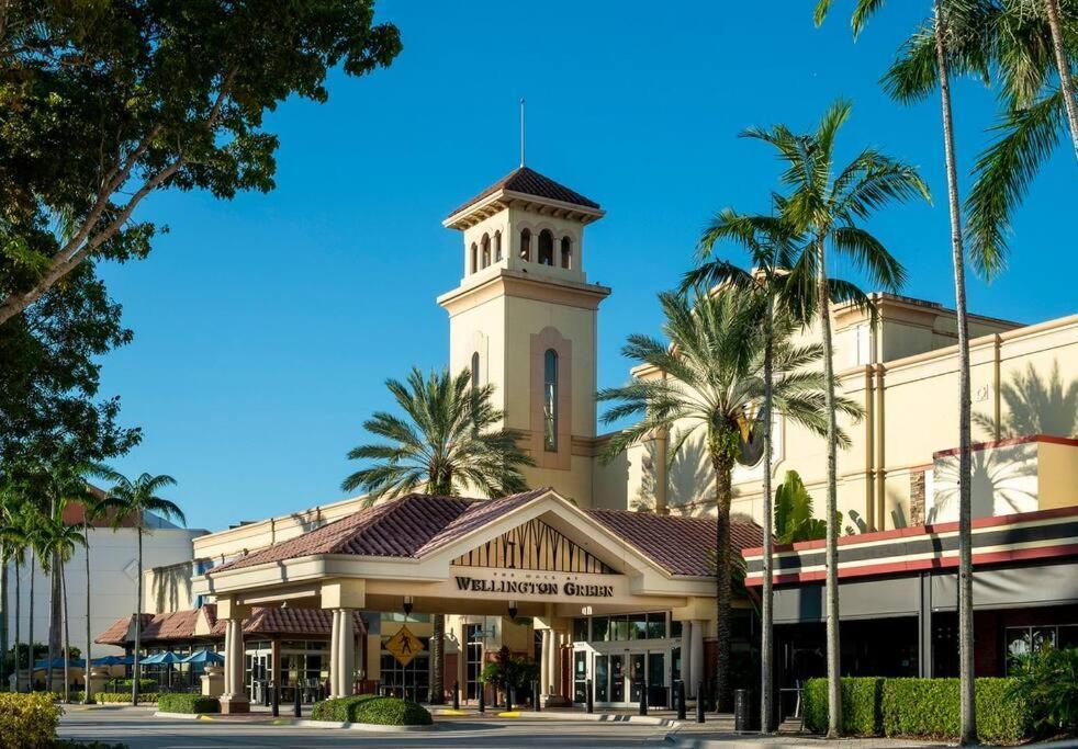 Alluring Luxury Oasis, Modern Comfort & Relaxation Wellington Bagian luar foto