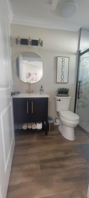Alluring Luxury Oasis, Modern Comfort & Relaxation Wellington Bagian luar foto